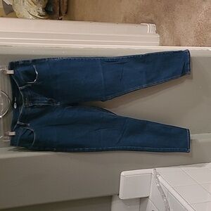 Old Navy super skinny midrise dark wash size 12